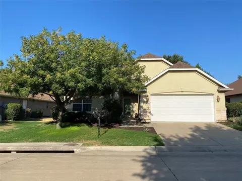 9508 Perimeter St, Denton, TX 76207