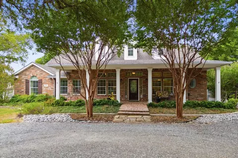 661 Country Club Rd, Fairview, TX 75069