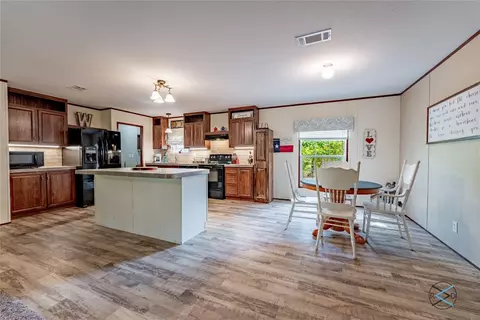 130 Bent Tree Cir, Eustace, TX 75124