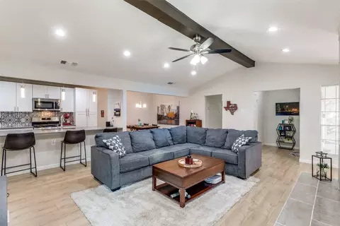 3110 Royal Ln, Dallas, TX 75229