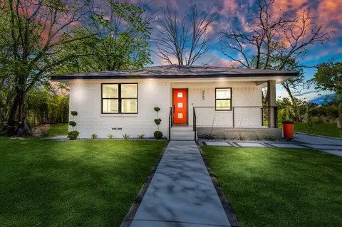 2507 Lawrence St, Dallas, TX 75215
