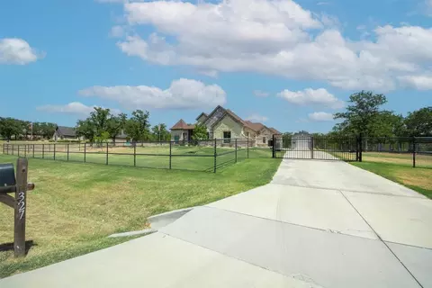 327 County Road 3451, Paradise, TX 76073