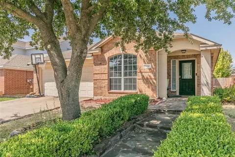 2551 Taos Dr, Grand Prairie, TX 75051