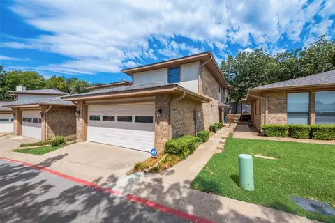 17 Cedar Ln, Bedford, TX 76021