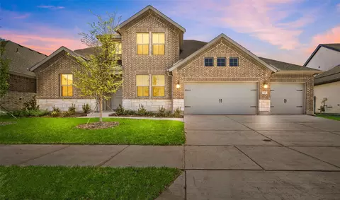 818 Emerald Hts, Lavon, TX 75166