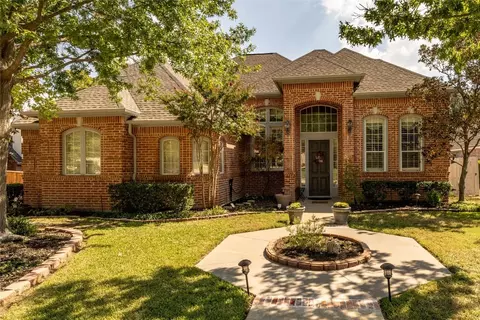 6 Overhill Dr, Trophy Club, TX 76262