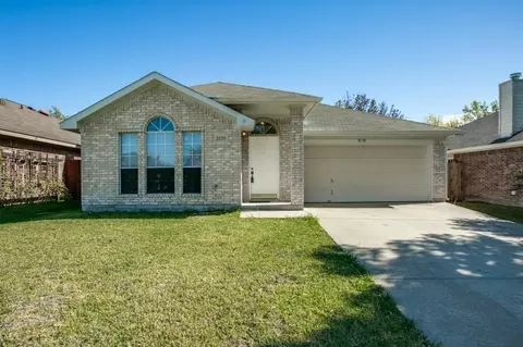 3170 Walingford Dr, Grand Prairie, TX 75052