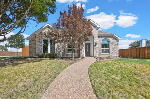 1117 Courtney Ln, Lewisville, TX 75077