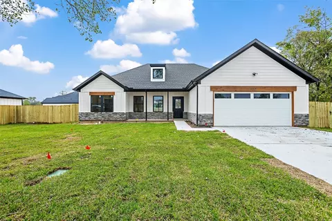 630 Williams St, Italy, TX 76651