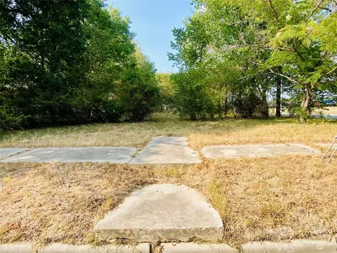 313 Belcher St, Gainesville, TX 76240