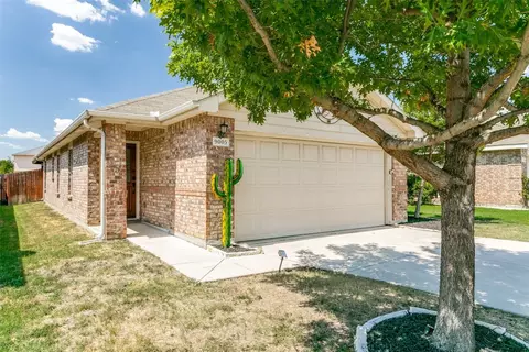 9005 Quarry Ridge Trl, Fort Worth, TX 76244