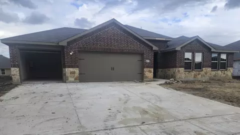905 Foundry Ln, Nevada, TX 75173