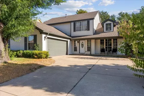 2866 Perrine Pl, Grand Prairie, TX 75052