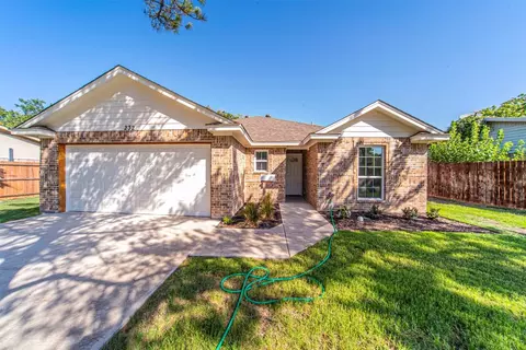 232 Hialeah Park St, Saginaw, TX 76179