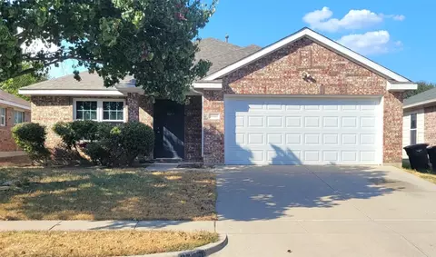 8345 Horseshoe Bend Dr, Fort Worth, TX 76131