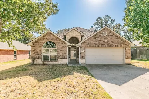 708 Kriston Dr, Azle, TX 76020