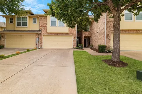 5441 Crimson Oaks Dr, Frisco, TX 75035