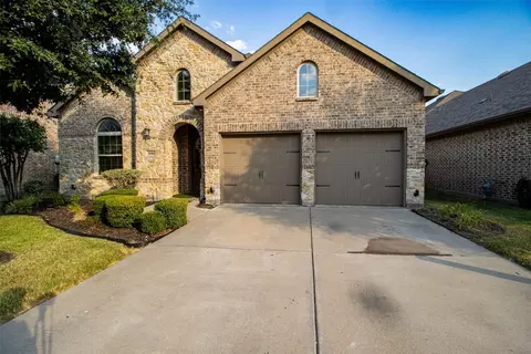 1010 Edgefield Ln, Forney, TX 75126