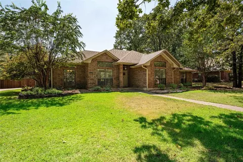 4140 Sleepy Holw, Paris, TX 75462