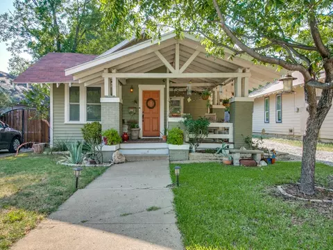 3217 Lipscomb St, Fort Worth, TX 76110
