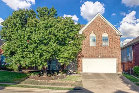 9949 Delamere Dr, Fort Worth, TX 76244