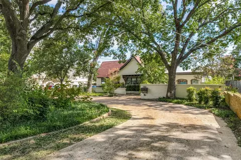 702 N Oak Cliff Blvd, Dallas, TX 75208