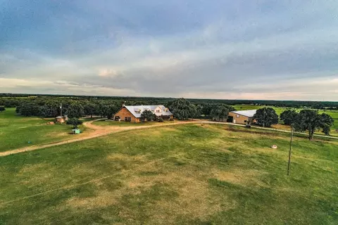 1901 Cr 454, De Leon, TX 76444