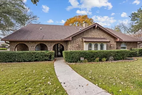 3700 Briarhaven Ln, Colleyville, TX 76034