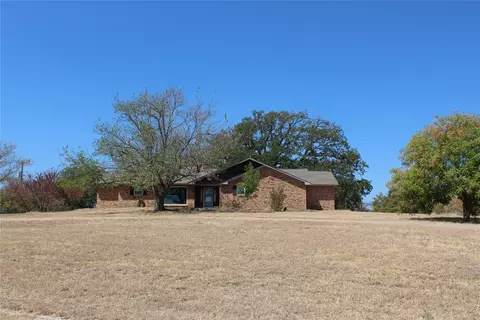 279 Highland Dr, Decatur, TX 76234