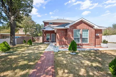 4816 Nell St, Fort Worth, TX 76119