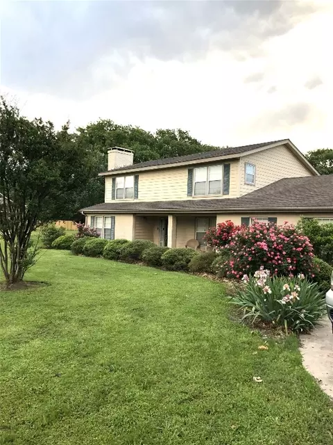 12445 Amy Ln, Terrell, TX 75161