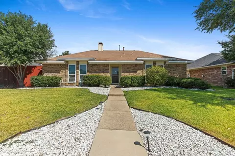 2009 Gardanne Ln, Carrollton, TX 75007
