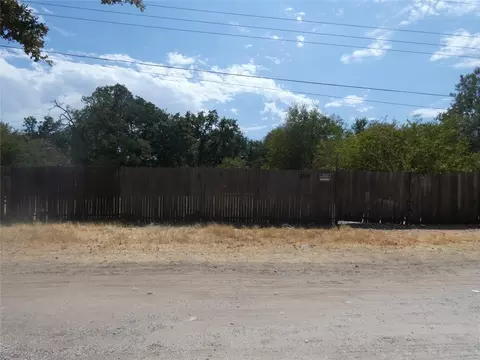 3318 S Peachtree Rd, Balch Springs, TX 75180
