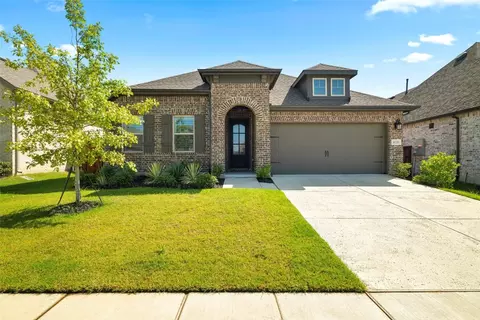 4116 Silver Spur Ct, Aubrey, TX 76227
