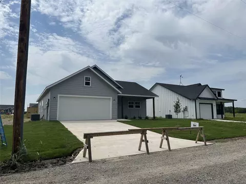 321 N Main St, Randolph, TX 75475