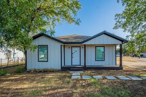 301 W 1st St, Maypearl, TX 76064