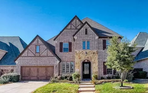 2620 Fountain Dr, Irving, TX 75063
