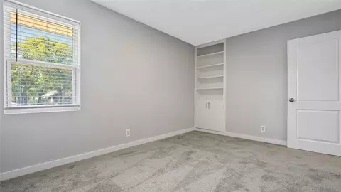 303 E Huitt Ln, Euless, TX 76040 photo 12