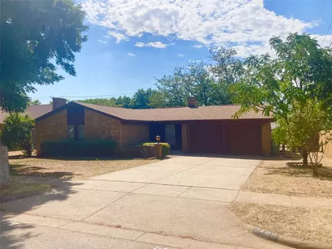 2408 Westchester Dr, Arlington, TX 76015