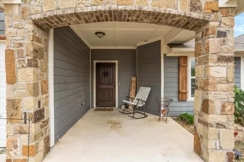 236 Firefly Dr, Springtown, TX 76082 photo 5