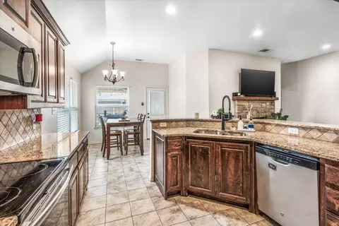 236 Firefly Dr, Springtown, TX 76082 photo 14