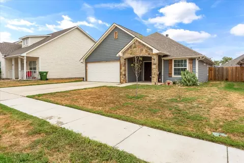 236 Firefly Dr, Springtown, TX 76082