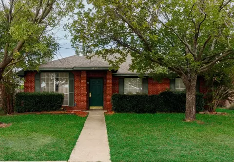 2855 Saint Johns Ave, Lancaster, TX 75146