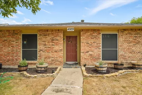 4929 Ashlock Dr, The Colony, TX 75056