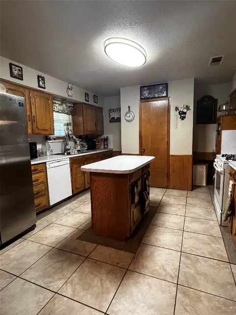 942 Maplecrest Dr, Lancaster, TX 75146 photo 3