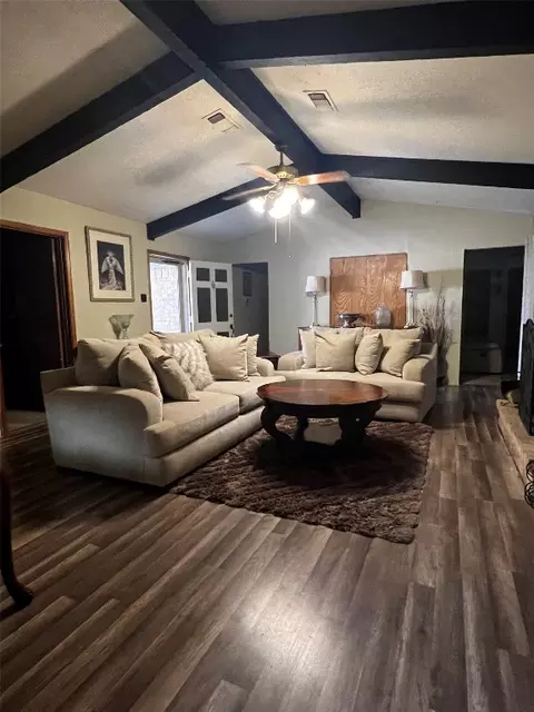 942 Maplecrest Dr, Lancaster, TX 75146 photo 2