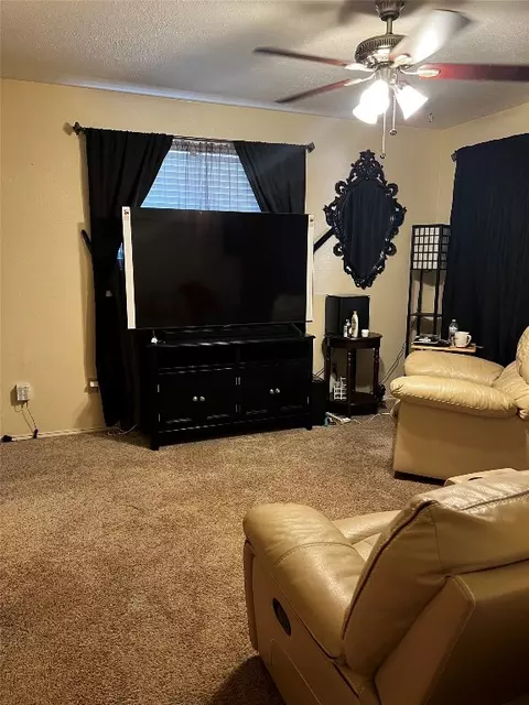 942 Maplecrest Dr, Lancaster, TX 75146 photo 7