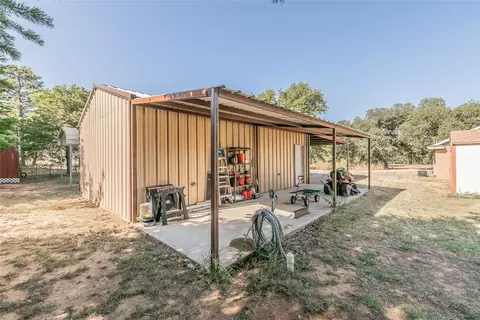 3559 Erwin Rd, Poolville, TX 76487