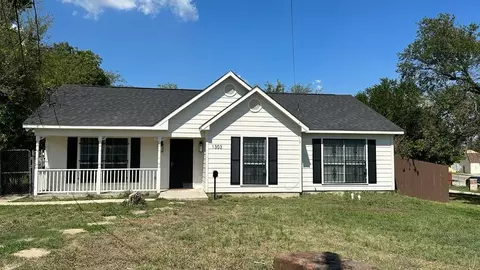 1303 Maywood Ave, Dallas, TX 75216