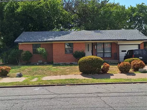 906 N Grant Dr, Sherman, TX 75092